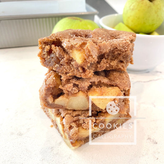 RECIPE: Apple Pie Blondies | Blondie Recipe | Best Apple Pie Blondie Recipe